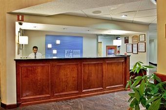 Holiday Inn Express Hotel & Suites Lawrenceville