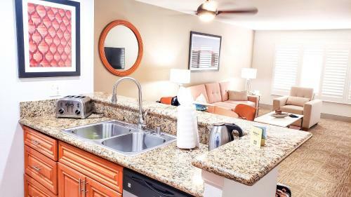 Hotel Welk Resorts Desert Oasis