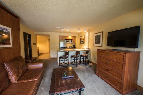 The Grand Lodge Hotel And Suites