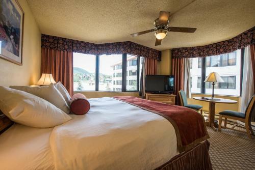 The Grand Lodge Hotel And Suites