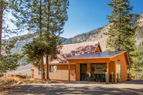 Primrose Cabin