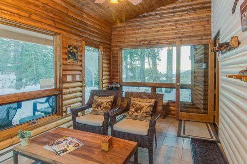 Primrose Cabin