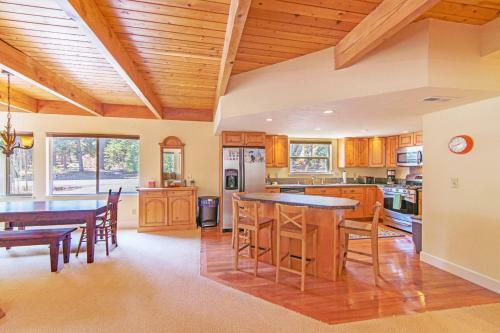 Clubhouse Home
