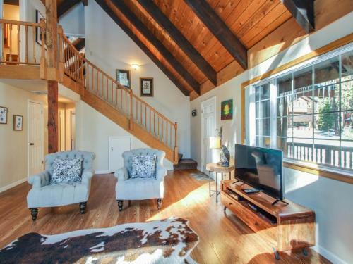 Charming Tahoe Chalet
