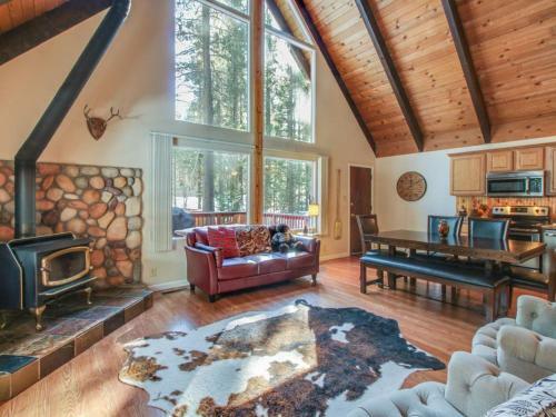 Charming Tahoe Chalet