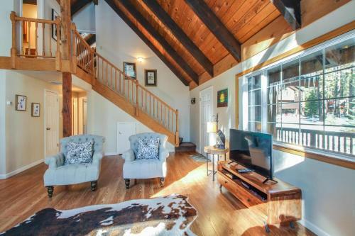 Charming Tahoe Chalet
