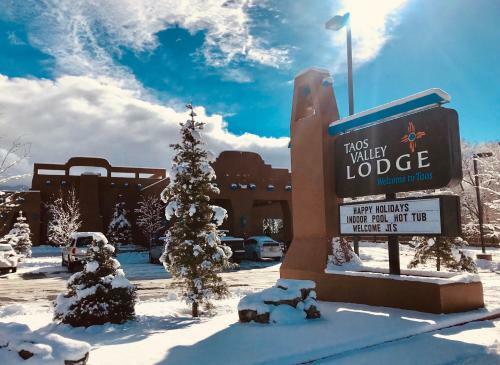 Hotel Taos Valley Lodge