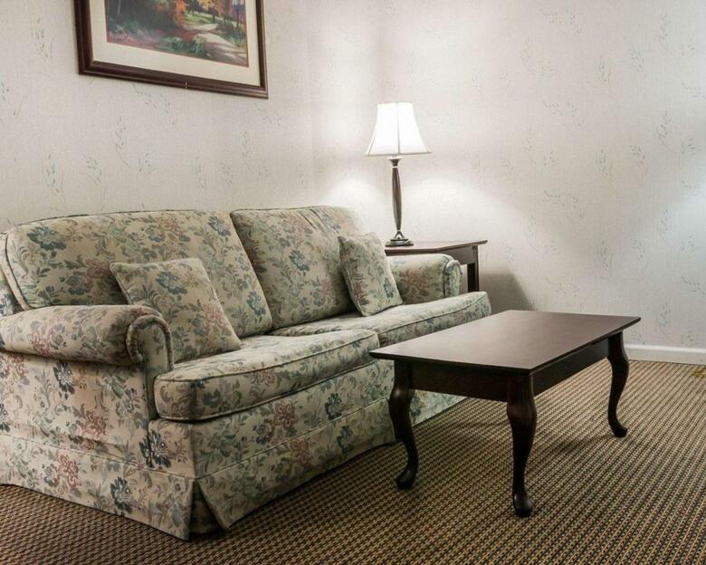 Hotel Econo Lodge Inn & Suites