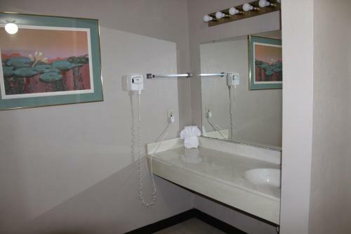 Motel Asteria Inn And Suites