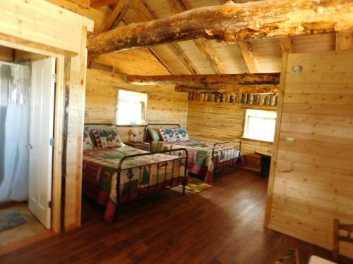 Abajo Haven Guest Cabins