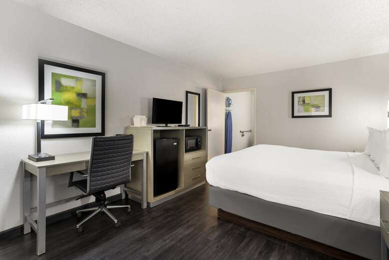 Surestay Hotel By Best Western Grants