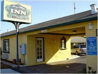 Motel Arroyo Village Inn