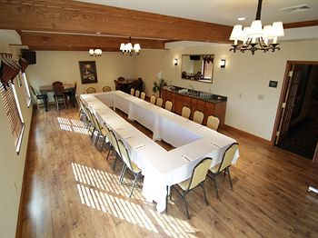 Hotel Town & Country Inn And Suites
