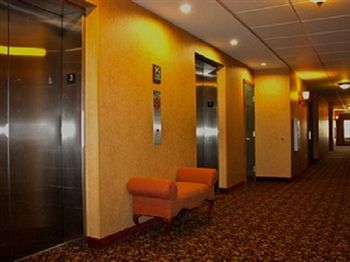 Hotel Town & Country Inn And Suites