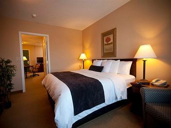Hotel Town & Country Inn And Suites