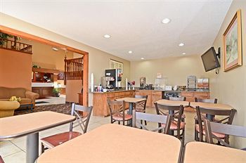 Hotel Americas Best Value Inn Camelot