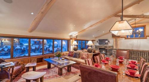 Apartamento Penthouse At The Peaks 623 Apts