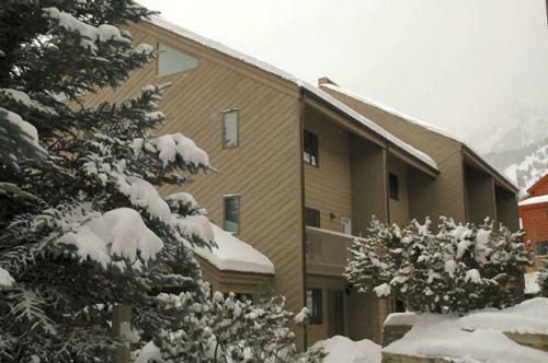 Wind River 14 Townhouse