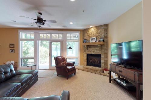Apartamento Lakefront At Creekside