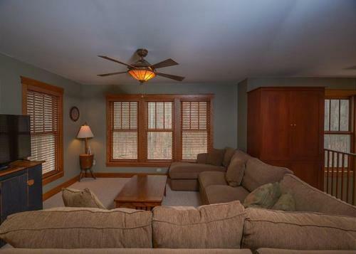 Deep Breath Four-bedroom Holiday Home