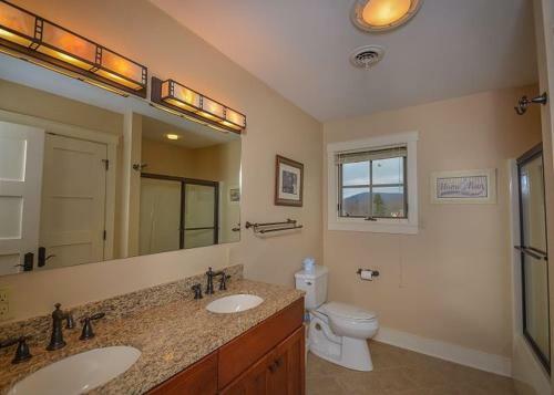 Deep Breath Four-bedroom Holiday Home