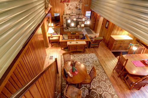 Laurel Lodge