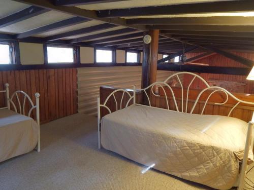 Laurel Lodge