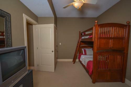 Breathe Easy Five-bedroom Holiday Home