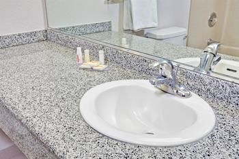 Days Inn & Suites Heritage Hotel