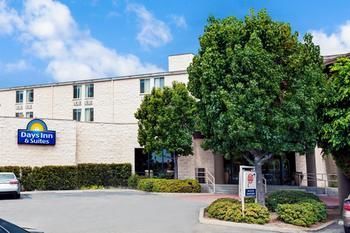 Days Inn & Suites Heritage Hotel