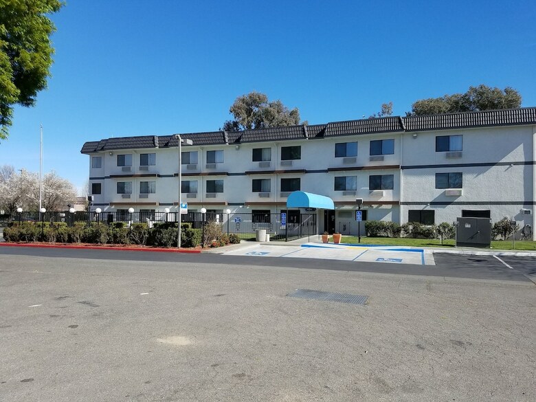 Hotel Days Inn Woodland