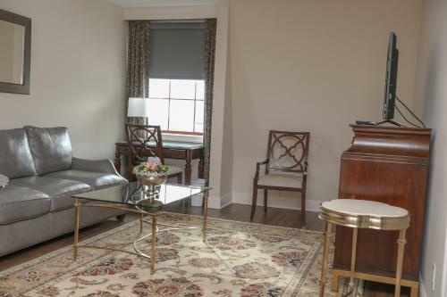 Hotel Norwalk Inn And Conference Center