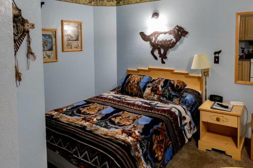 Hotel Elk Run Inn