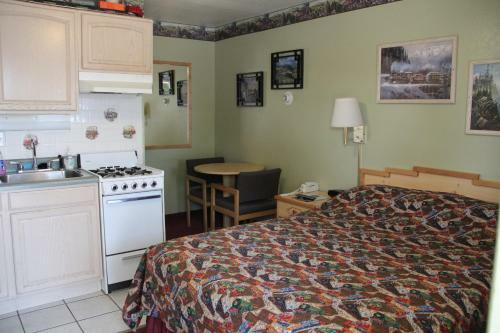 Hotel Elk Run Inn