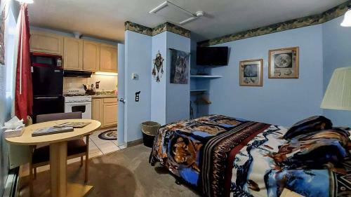 Hotel Elk Run Inn