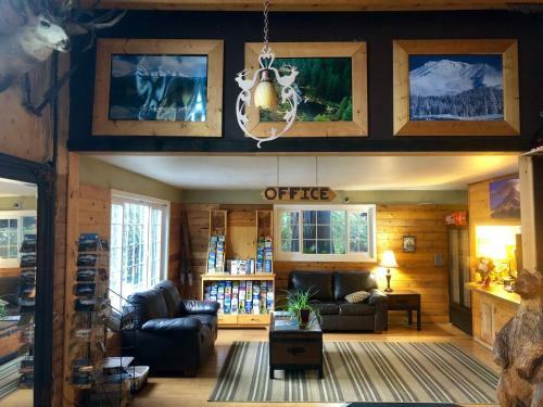 Hotel Shasta Inn
