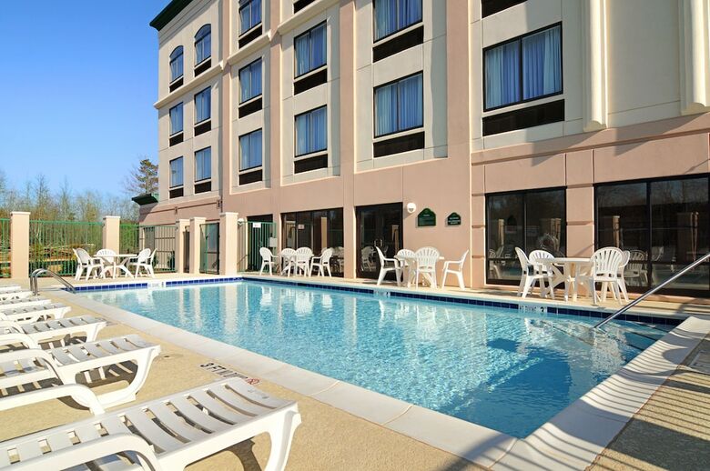 Hotel Wingate By Wyndham Lagrange