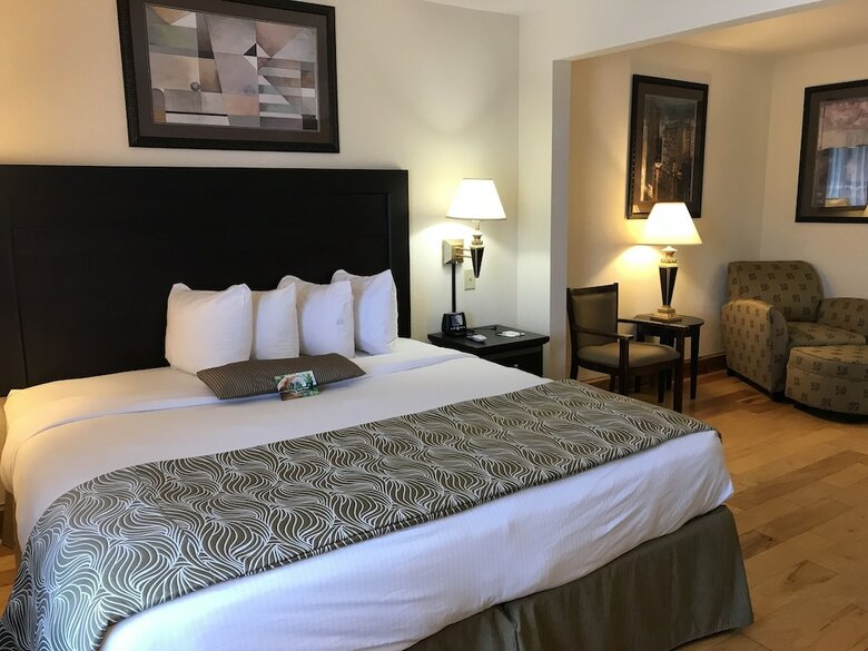 Hotel Wingate By Wyndham Lagrange