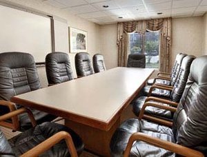 Hotel Wingate By Wyndham Raleigh Durham / Airport