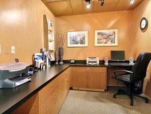 Hotel Wingate By Wyndham Raleigh Durham / Airport