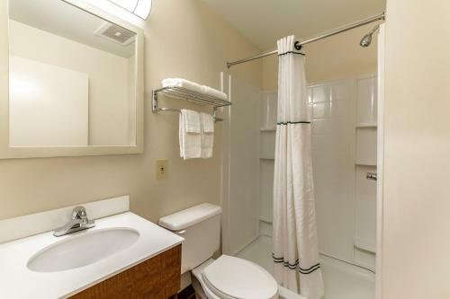 Hotel Hometowne Studios By Red Roof Austin