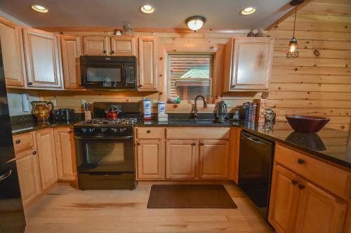 Morningside Lodge Four-bedroom Holiday Home