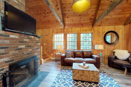 Stunning Lake View Cabin