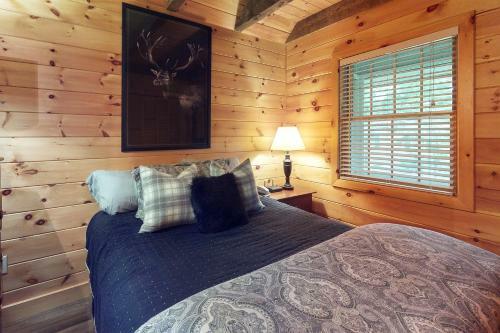 Stunning Lake View Cabin