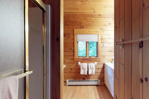 The Harfords Point Lodge