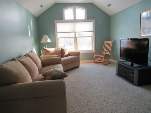 Balsam Lane 13, Owls Nest