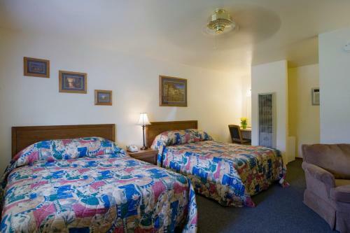 Lazy J Ranch Motel