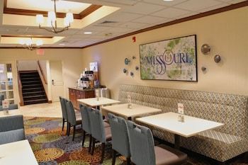Holiday Inn Express Hotel & Suites Cape Girardeau I-55