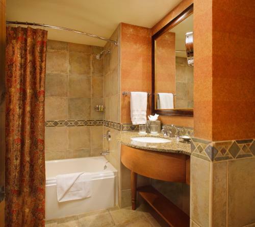 Hotel Snake River Lodge & Spa