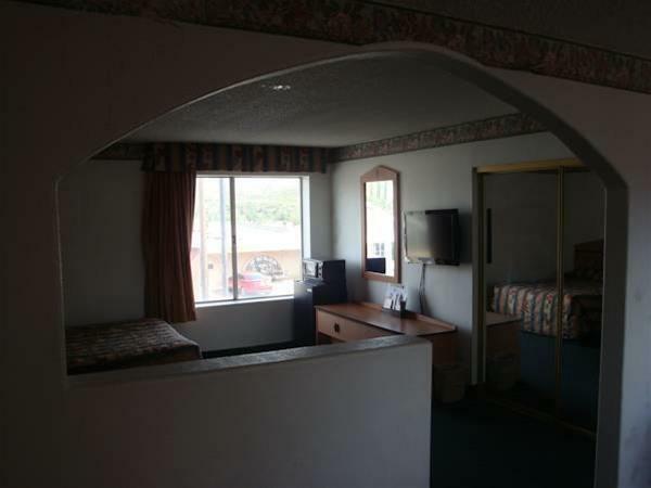 Motel Knight's Inn Globe